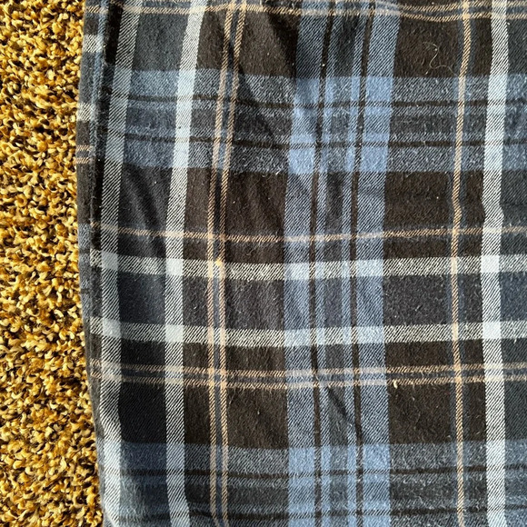 St. John’s Bay flannel - Picture 8 of 9